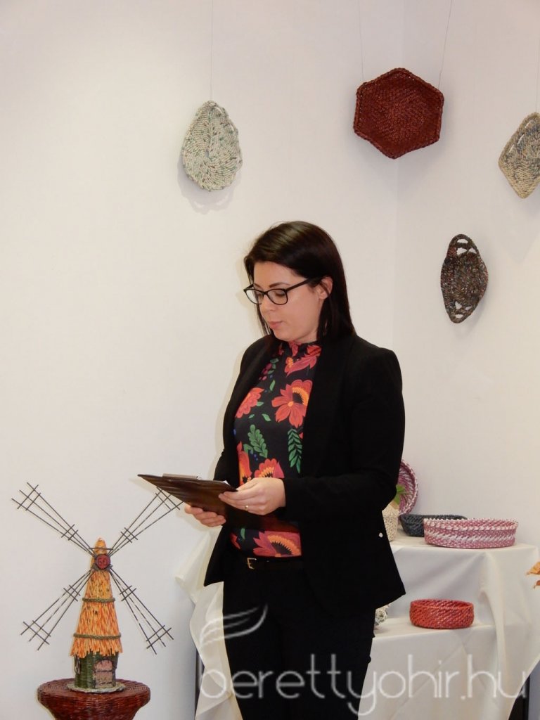 A berettyóújfalui papírfonó kör kiállítása 16